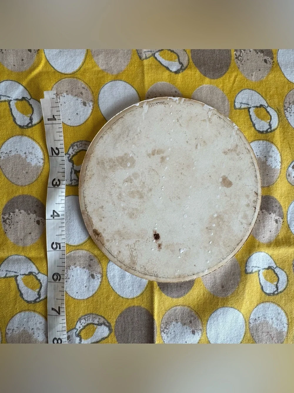 Vintage style muffin warming tile/trivet